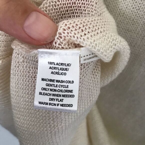 Loft cream colored lightweight sweater - Picture 6 of 7